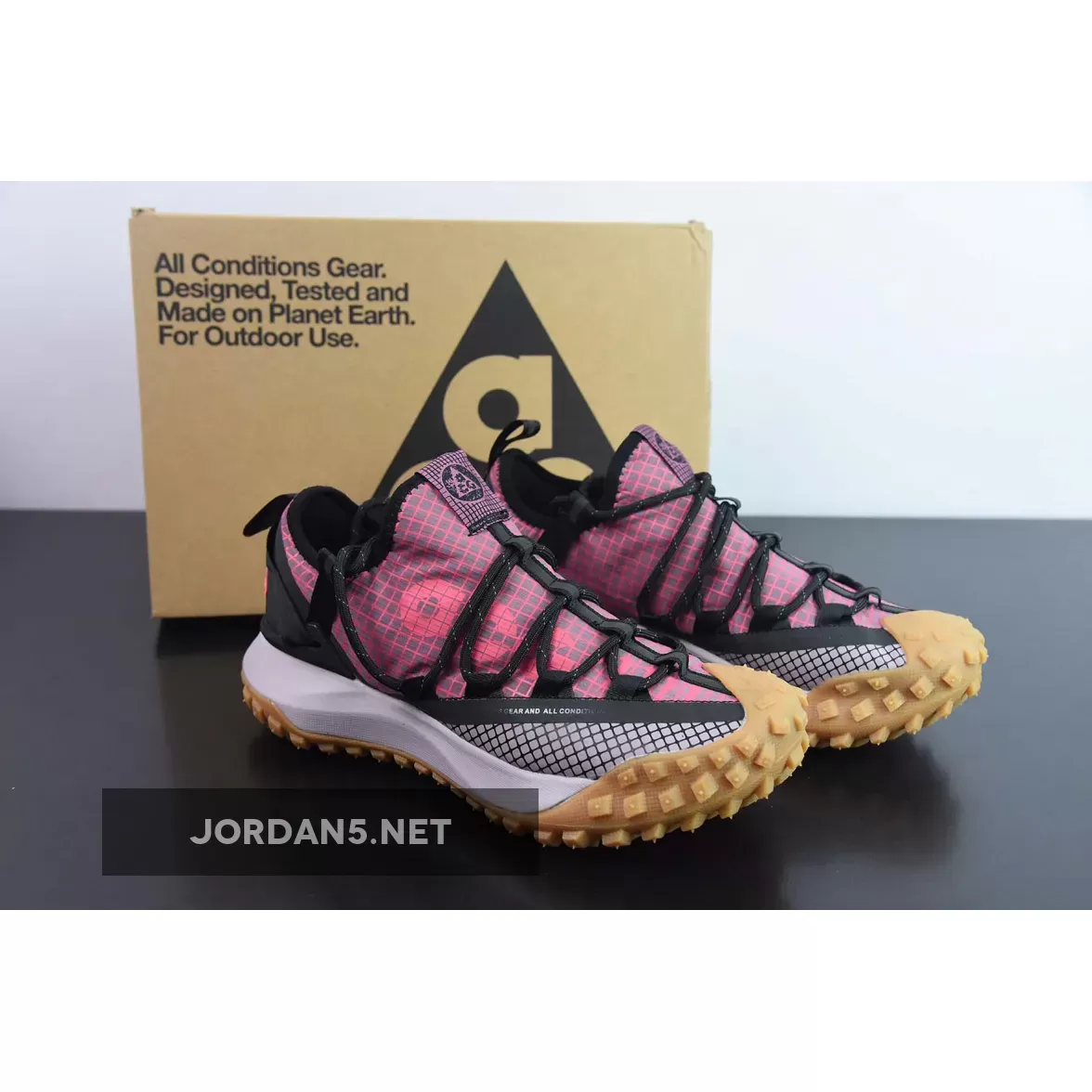 Nike ACG Mountain Fly Low Light Mulberry/Flash Crimson DC9045-500