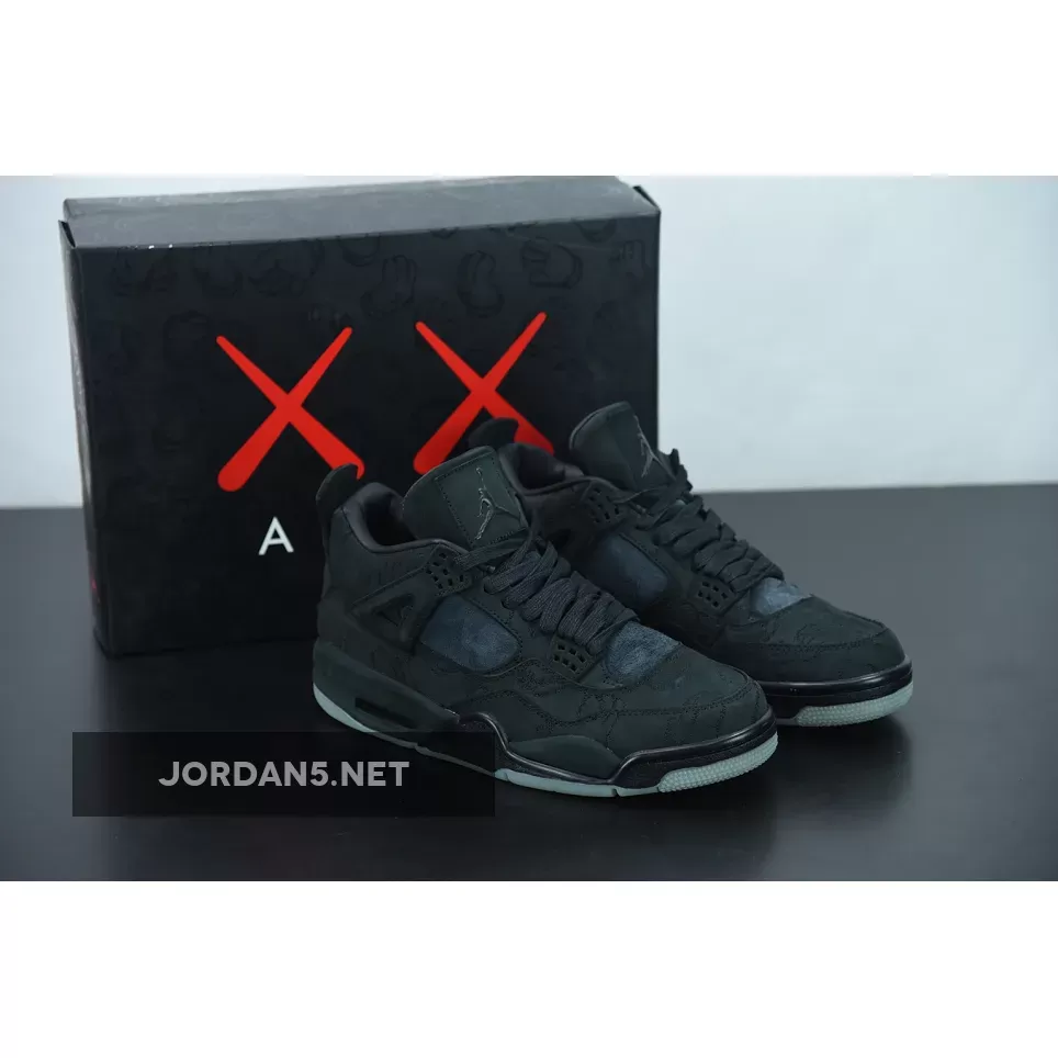 KAWS x Air Jordan 4 Black | JORDAN 1 KAWS 930155-001