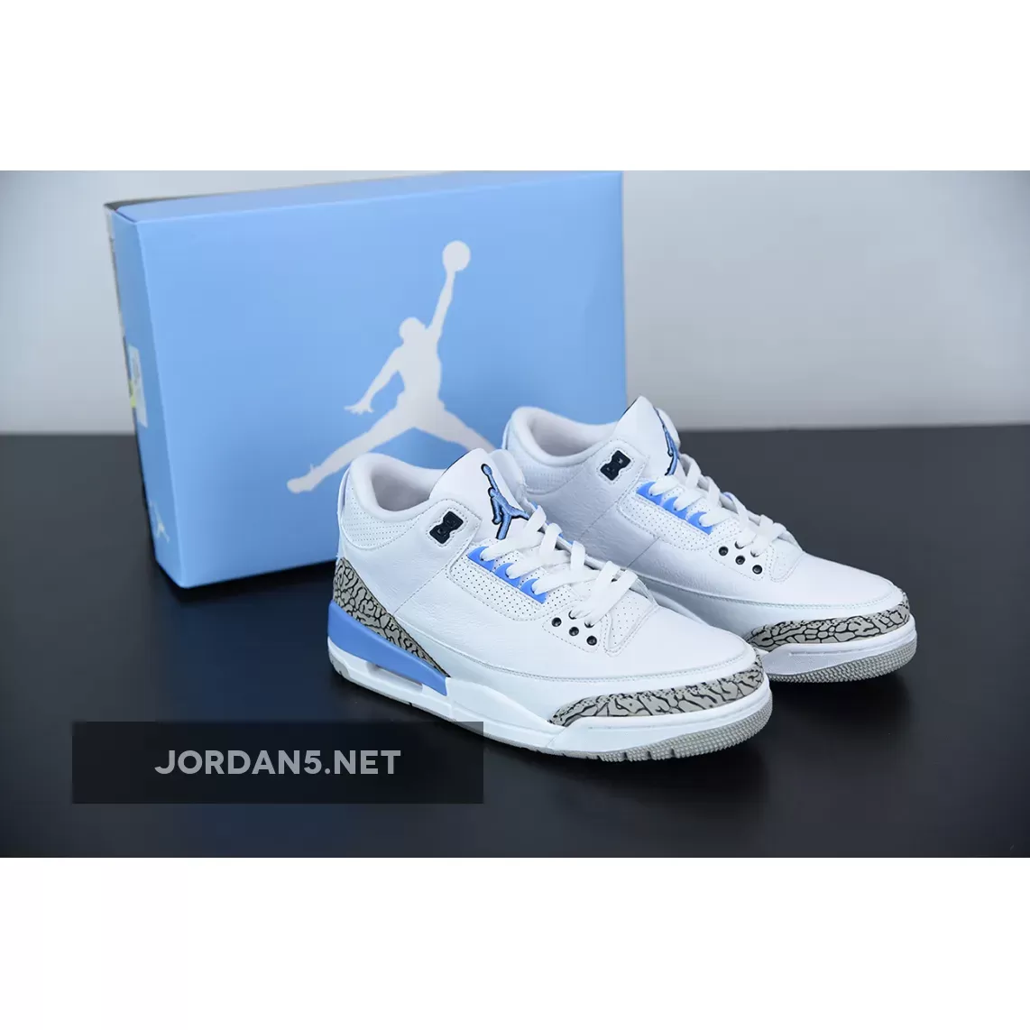 Air Jordan 3 Retro 'UNC' Unisex CT8532-104 White/Valor Blue-Tech Gray AJ3 / unc jordan 3