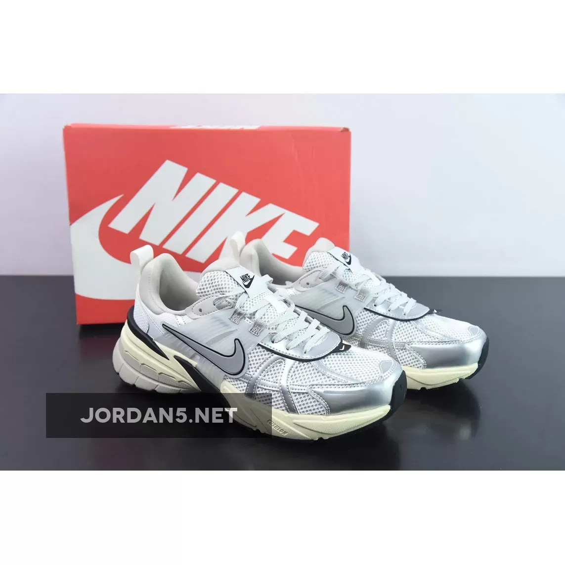 Discount Nike Runtekk Summit White/Metallic Silver FD0736-100